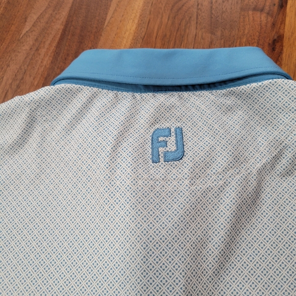 Footjoy Golf 3 Button Placket Polo Logo on Back Embroidered Sleeve XL - Picture 11 of 12
